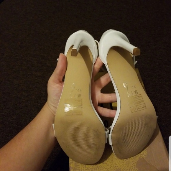 DSW Mix No.6 Lole Heels - Picture 4 of 7